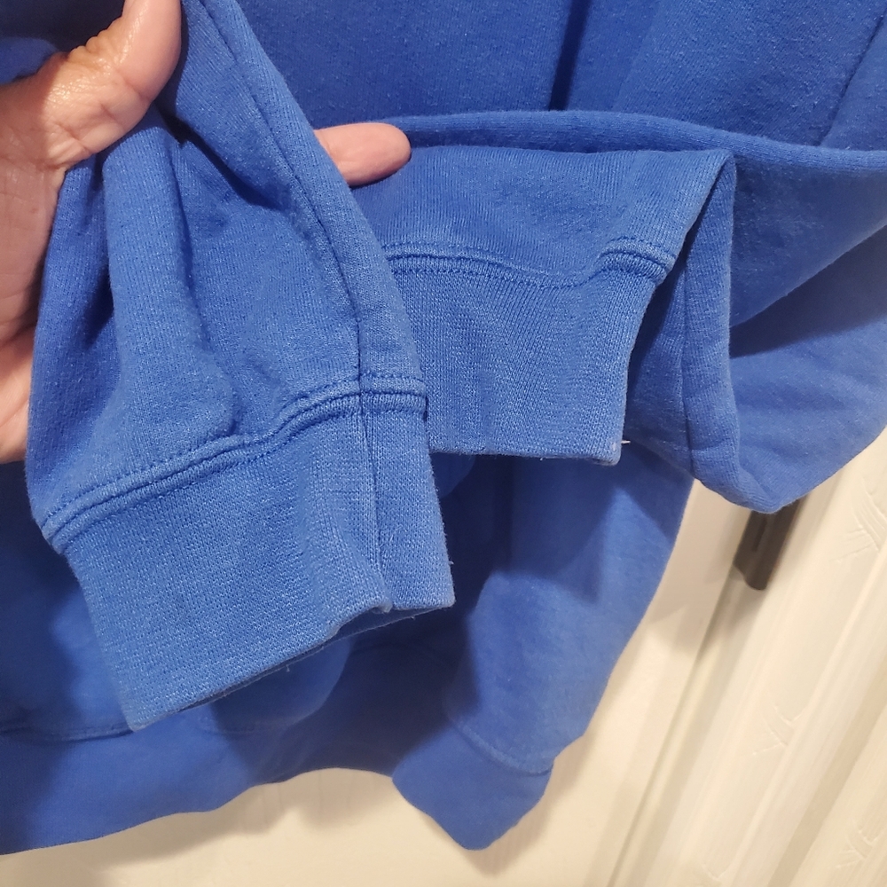 Pullover hoodies missing string - Picture 3 of 4